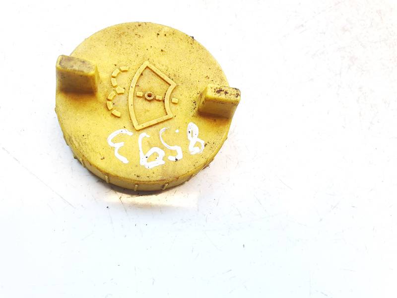 Renault Kadjar 2016 Windshield Washer Fluid Reservoir Tank Cap Top Cover - Thumbnail 2