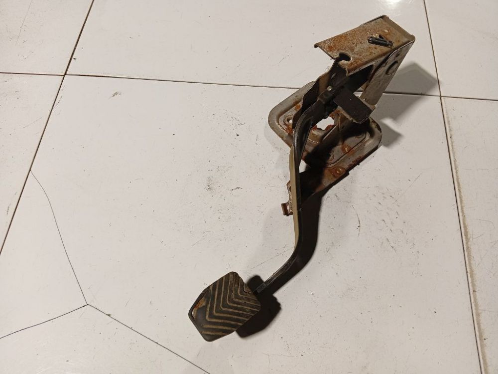 Jeep Patriot 2007 pedal de frein