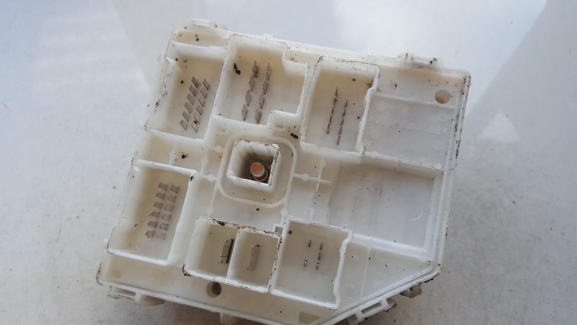 Toyota RAV-4 2004 Drošinātāju kārba - Thumbnail 2