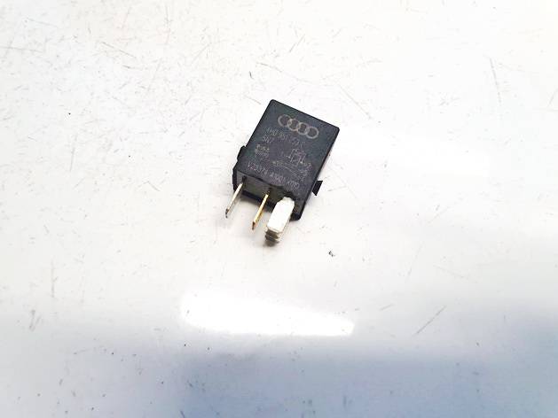 4H0951253C Volkswagen Passat 2013 Relay module