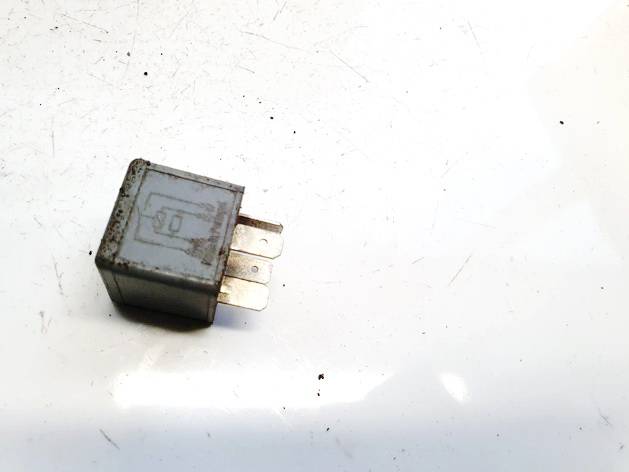 8D0951253A Volkswagen Passat 2005 Relay module - Thumbnail 2