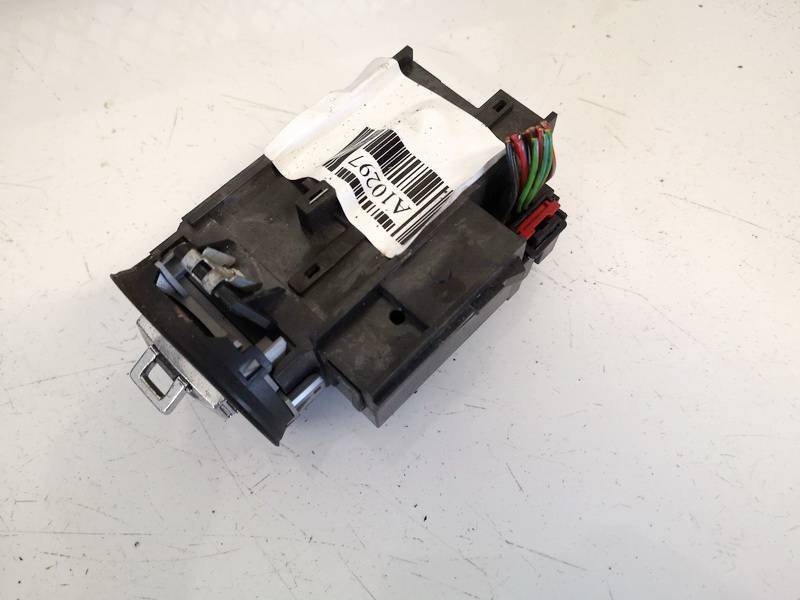 3C0905843N Volkswagen Passat 2006 Ignition Barrels (Ignition Switch) - Thumbnail 2
