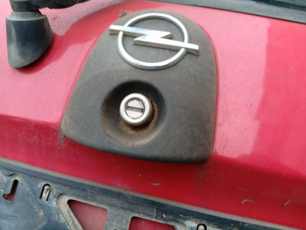 Opel Corsa 1999 Tailgate Boot Opening Switch and Handle - REAR