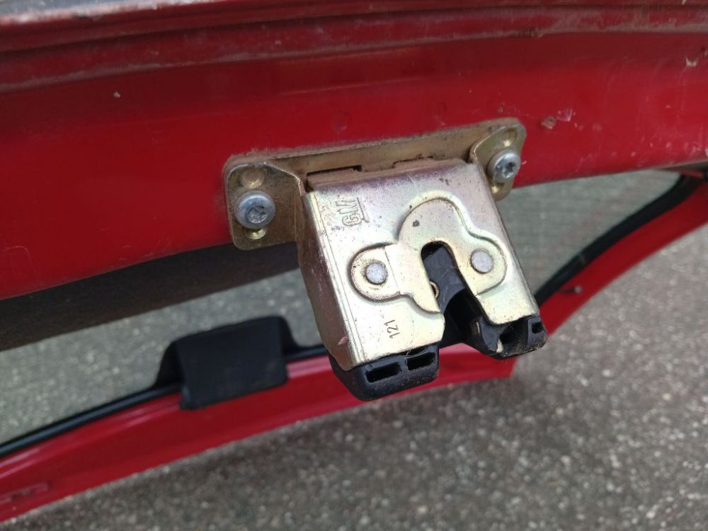 Opel Corsa 1999 Aizmugurējā vāka slēdzene - AIZMUGURE - Thumbnail 4