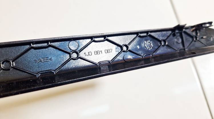 1J0881087D Volkswagen Golf 2000 Innenausstattung - Thumbnail 3