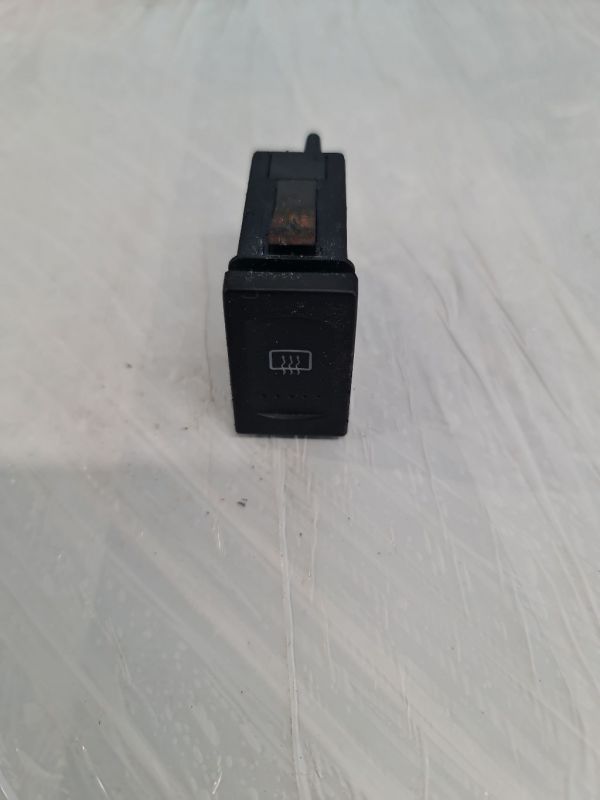 3B0959621C Volkswagen Passat 2000 Heated screen switch (Window Heater Switch)