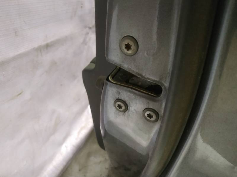 Toyota Corolla 2010 Oven Lukko - EDESSÄ OIKEALLA - Thumbnail 2