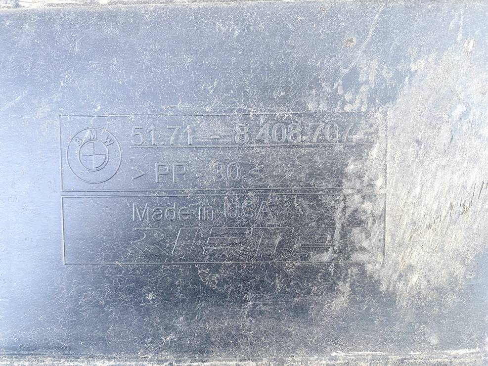 51.718408767 BMW X5 2001 Bodenschutz - Thumbnail 4