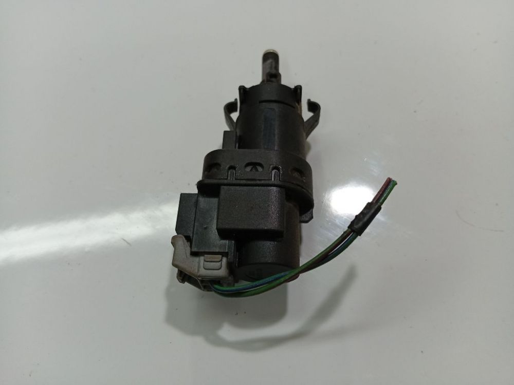 3M5T13480AC Ford S-Max 2007 Czujnik świateł hamulca (przekaźnik-klakson) - Thumbnail 2