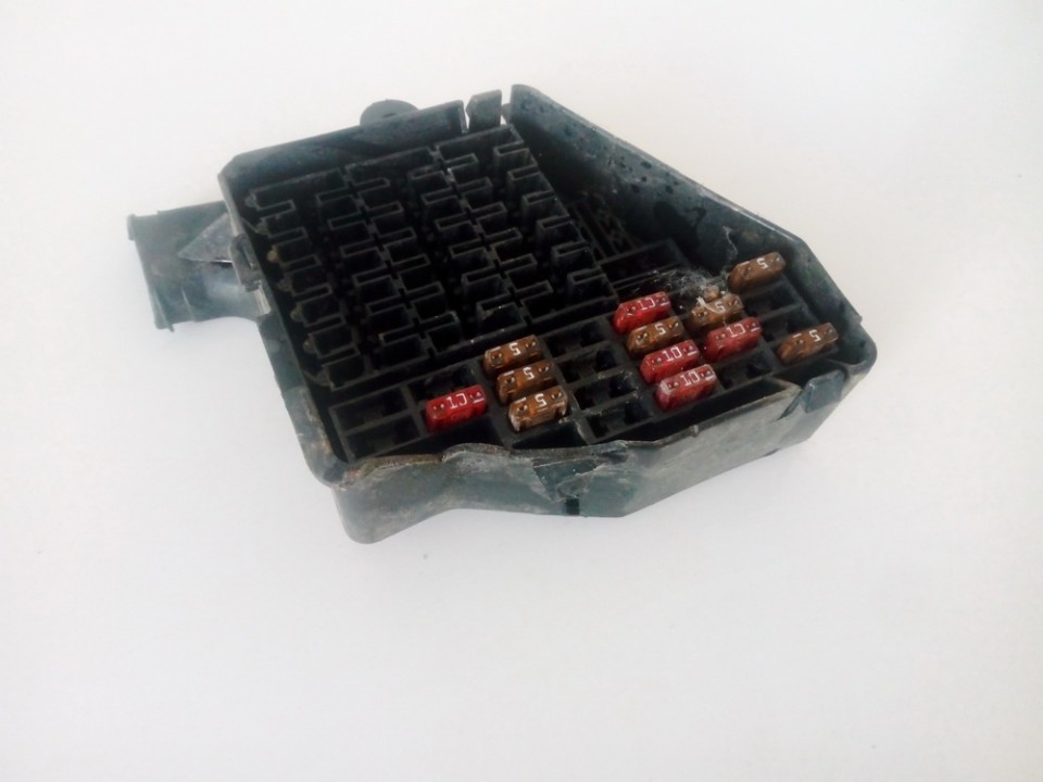 8D2941824 Volkswagen Passat 2003 Fuse box - Thumbnail 2