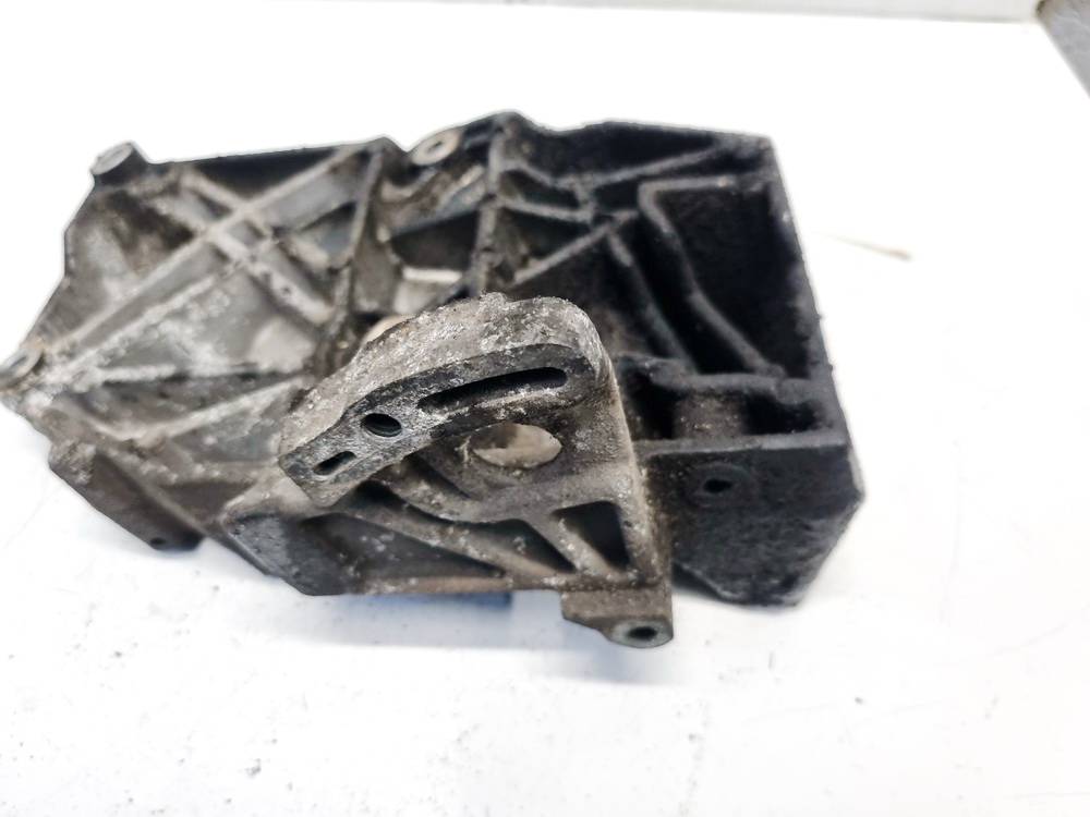 038260885C Skoda Superb 2004 Wspornik silnika - Thumbnail 2