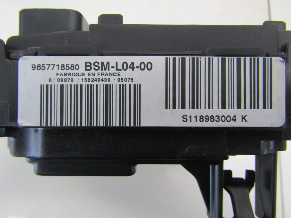 9657718580 Citroen C4 2006 Fuse box - Thumbnail 3