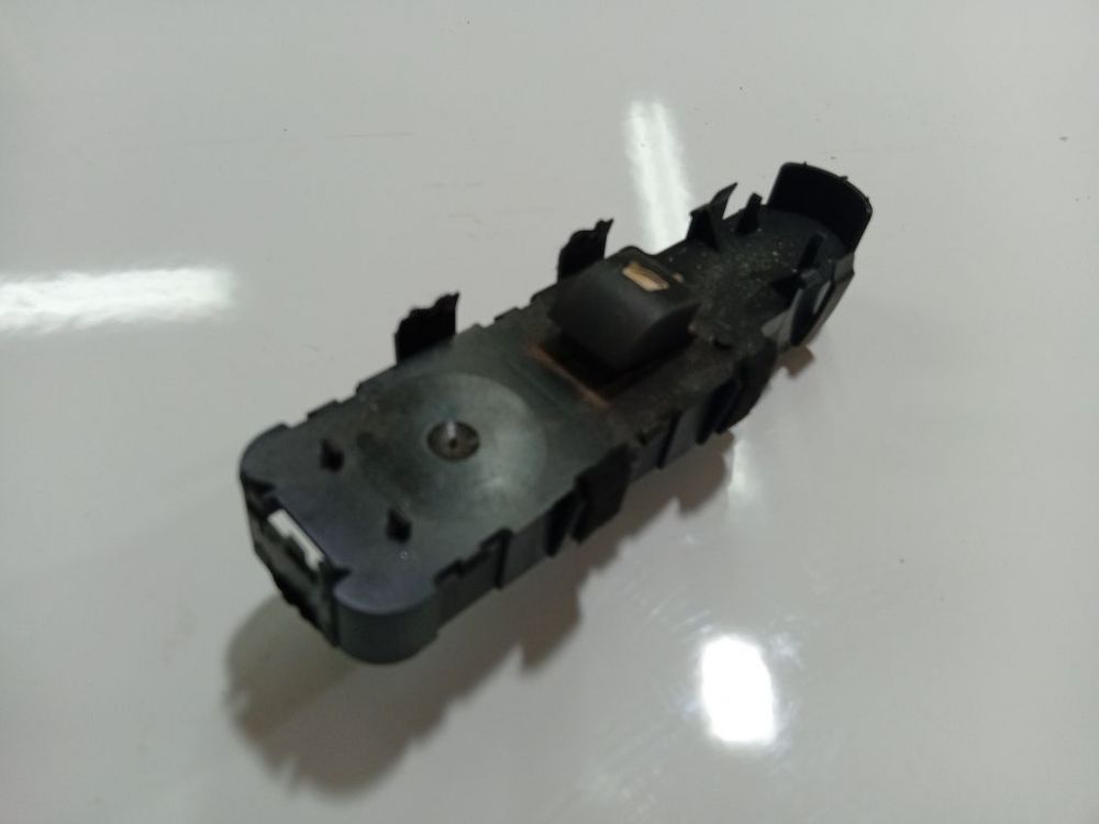 96565184XT Citroen C5 2009 Power window control (Window Regulator-Window Switch)