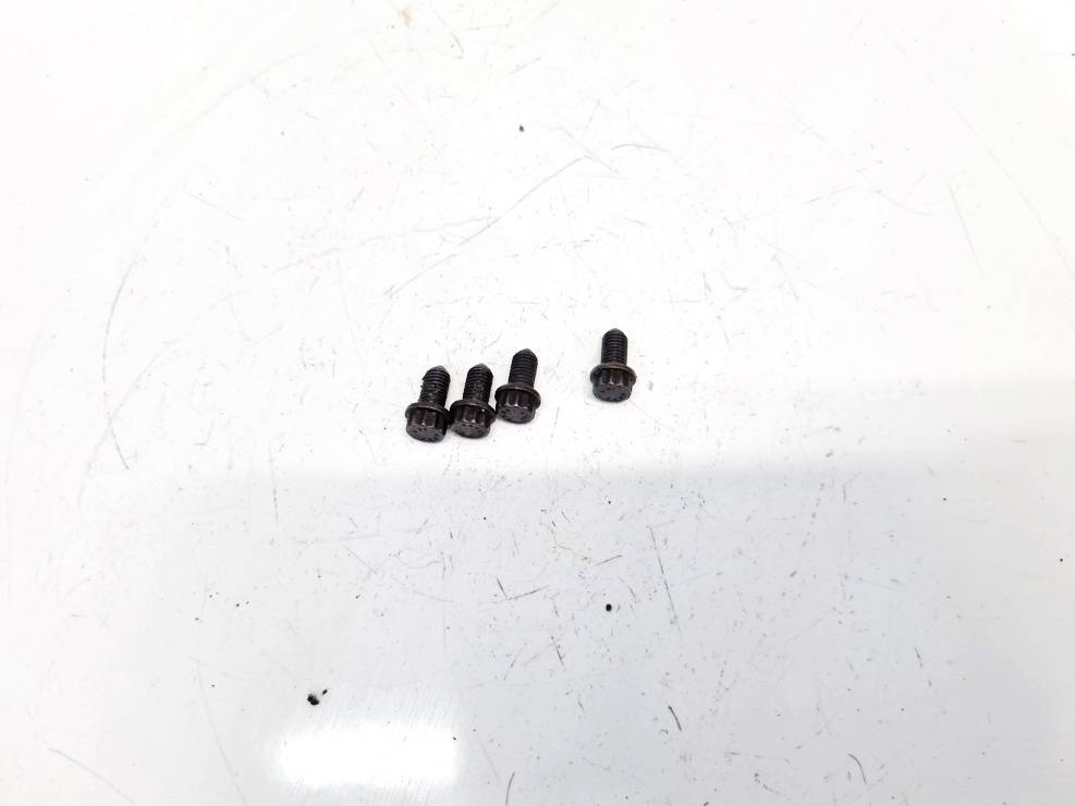 Skoda Fabia 2006 Винт прижимной пластины - Thumbnail 3