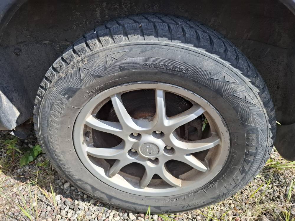 5X114.3 Nissan Qashqai 2007 Komplet Kół Zimowych R16