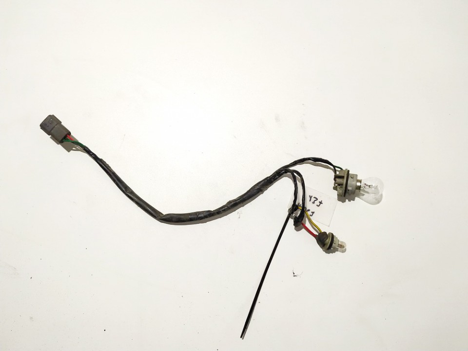 Mazda 323F 1998 Posukiu cokoliai (Lemputes lizdas, patronas)