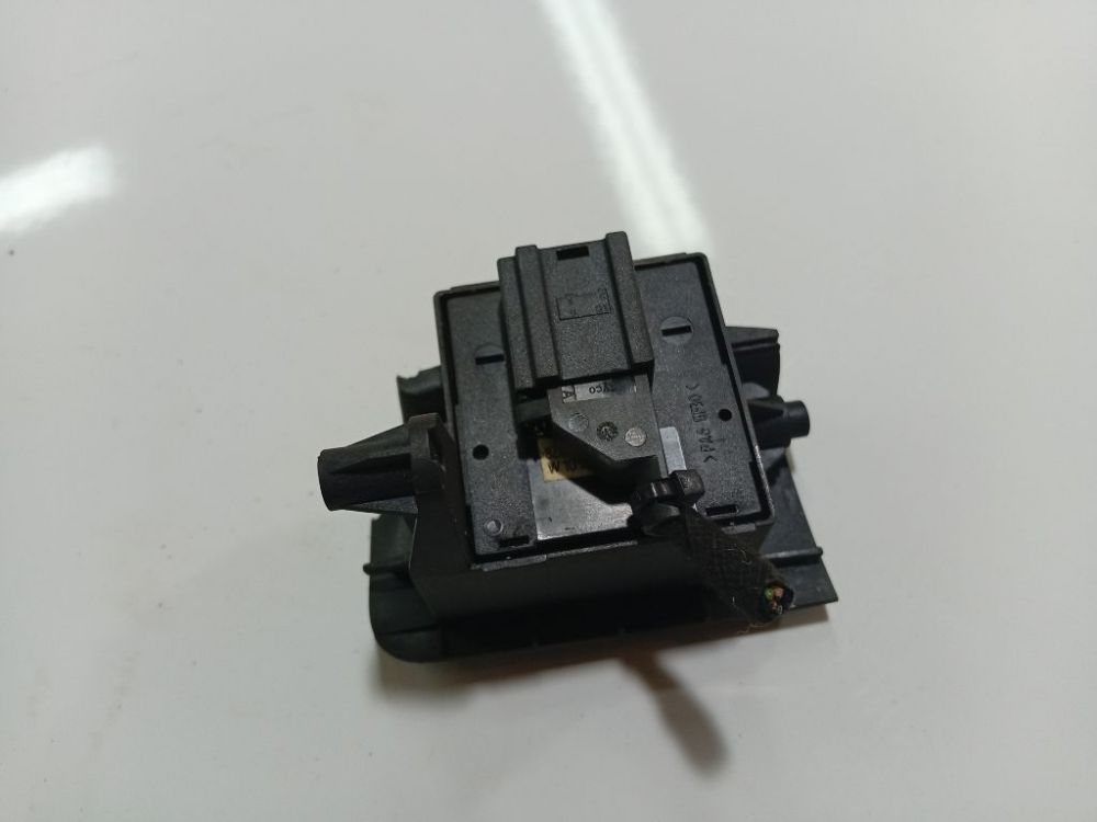 Audi A3 2003 Power window control (Window Regulator-Window Switch) - Thumbnail 4