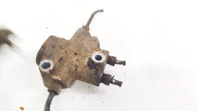 Toyota Corolla Verso 2006 hydrauliek suspension control block (Hydraulic distributor) - Thumbnail 2