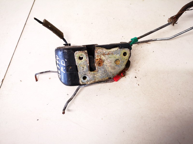 Chrysler Voyager Grand 2000 Durvju slēdzene - PRIEKŠA PA LABI