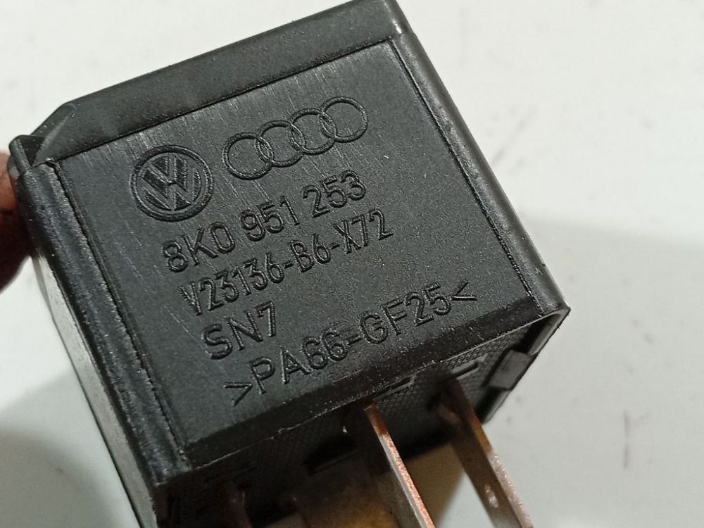 8K0951253 Audi A5 2009 Relay module - Thumbnail 4