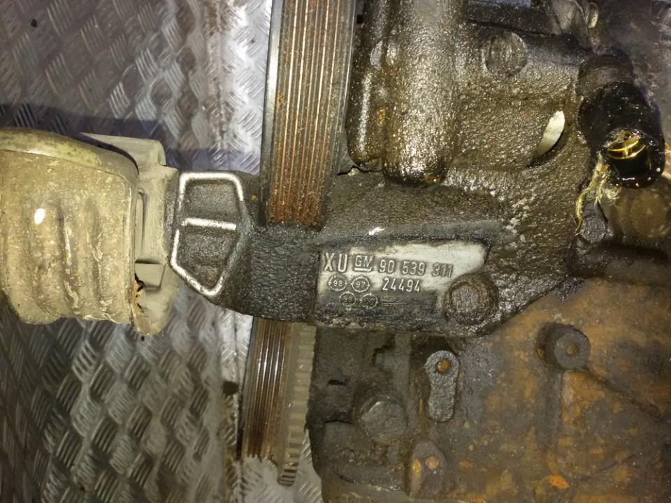 90539311 Engine Mount Bracket and Gearbox Mount Bracket Opel Astra 1995