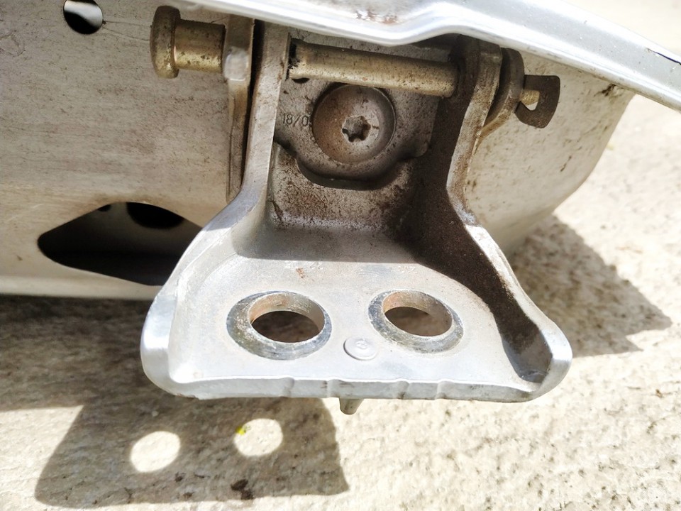 Peugeot 307 2005 Aizmugurējo durvju eņģe - AIZMUGURE - Thumbnail 2