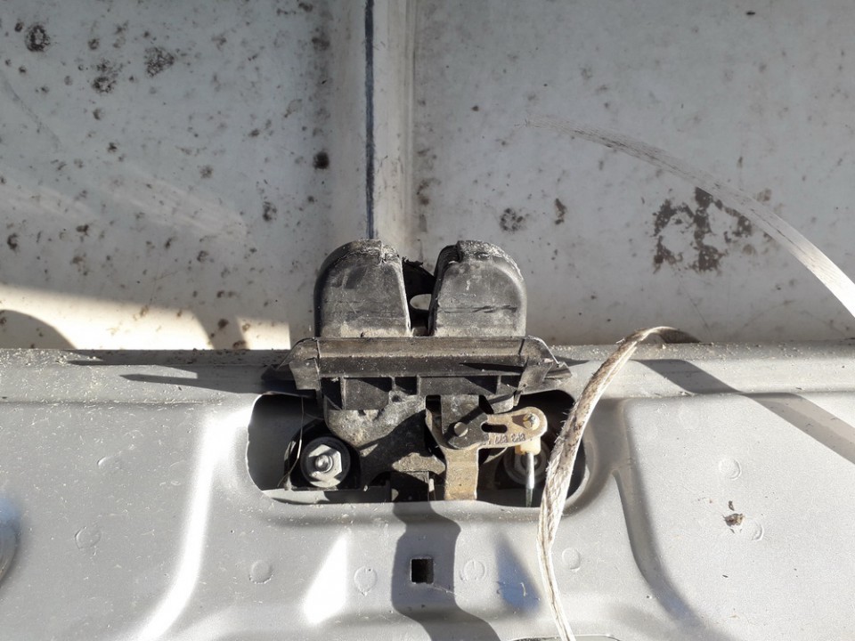 Audi A4 1999 Trunk Lid Lock Latch - REAR - Thumbnail 2