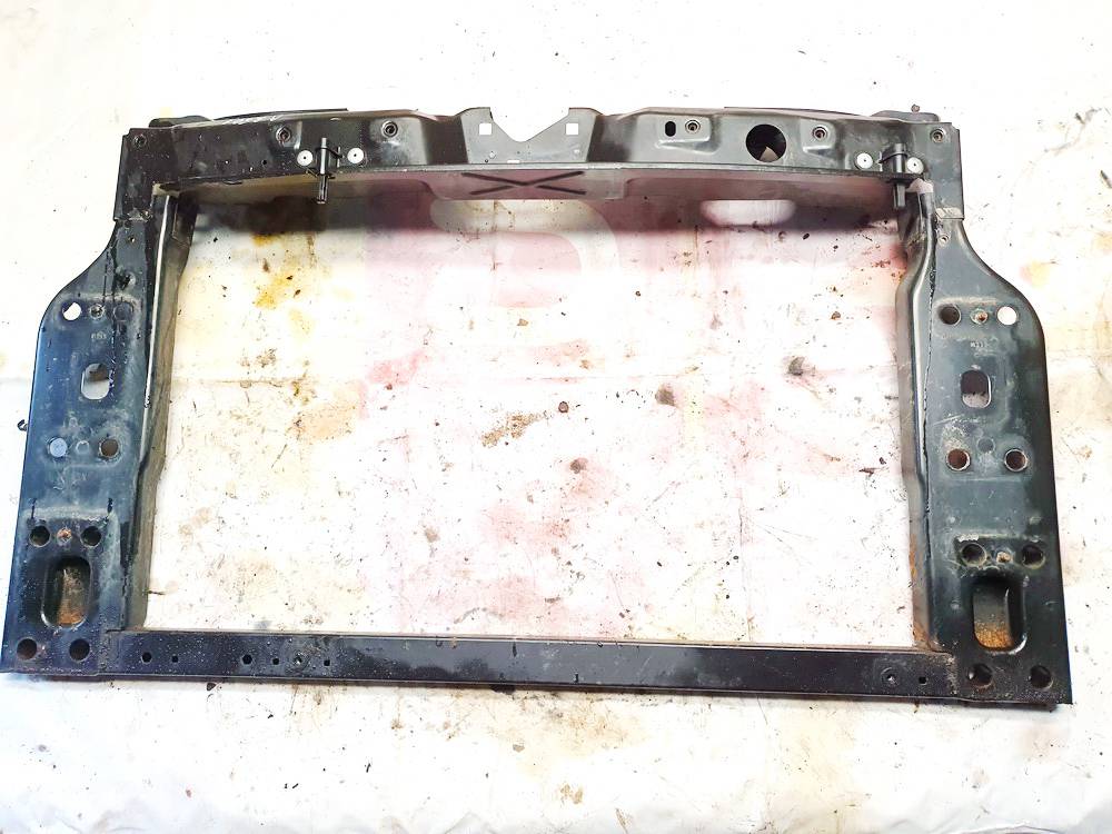 Ford KA 2011 Obudowa telewizora - PRZEDNIE