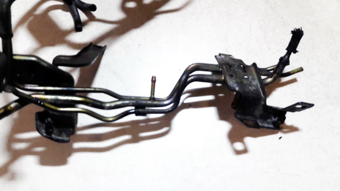 Ford Focus 2007 Tubo de alimentación del combustible - Thumbnail 2