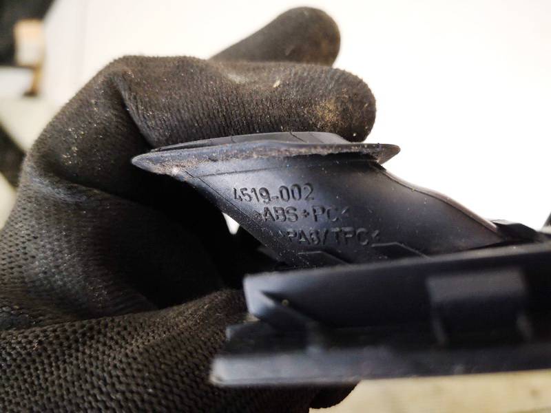 4519002 BMW 7-Series 2004 Salona gaisa restes - Thumbnail 3