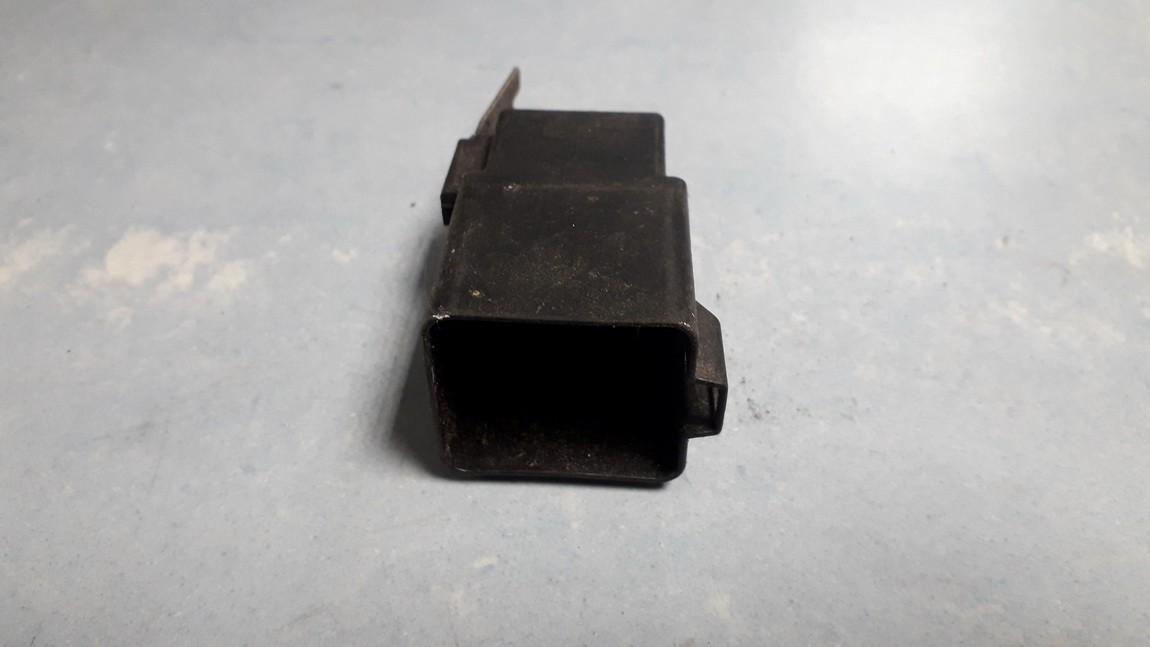 94vg14n089f1b v23136j4x43, v23136j4x43 Glow plug relay Ford Mondeo 2001 2.0L 14EUR EIS00725103