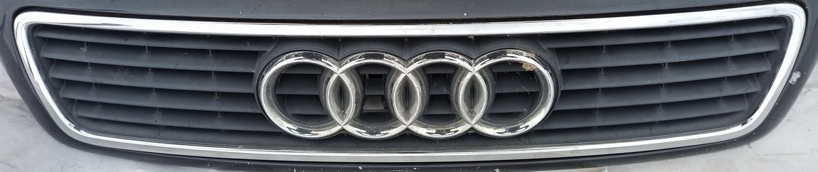 JUODA Audi A4 1997 Priekines groteles P.