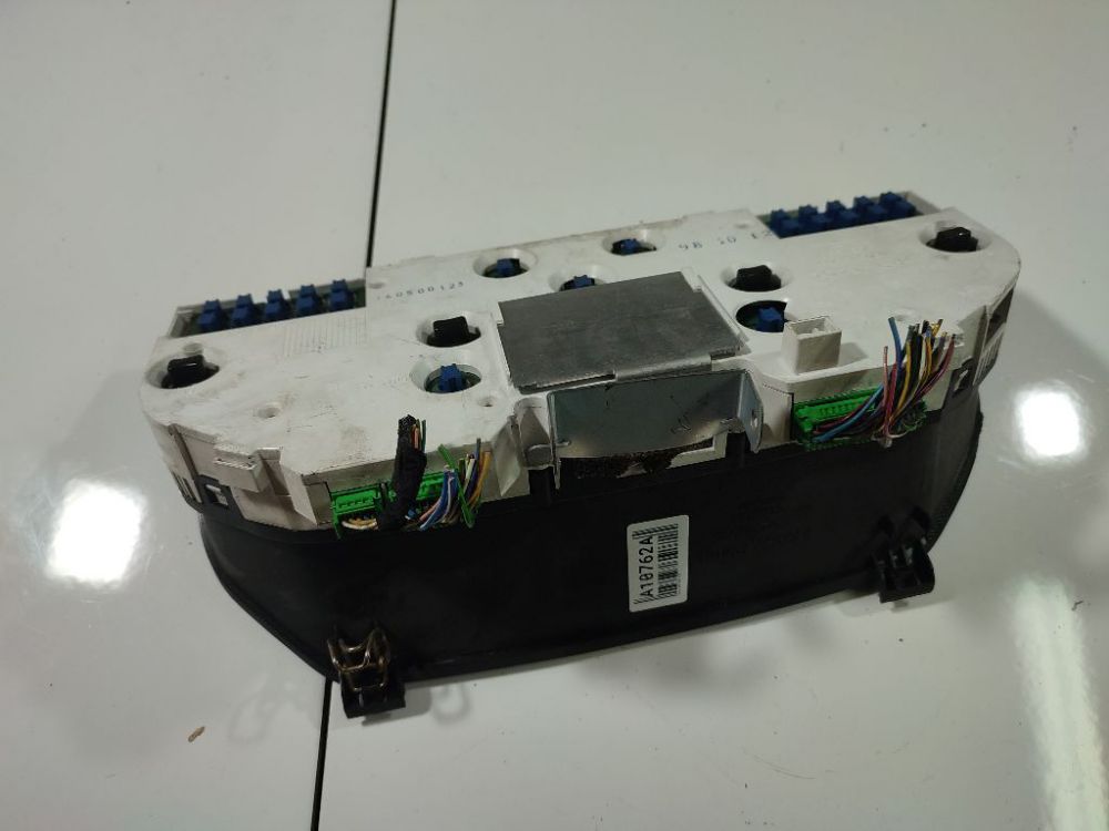 9168144 Volvo V70 1999 Speedometers - Cockpit - Speedo Clocks Instrument - Thumbnail 3