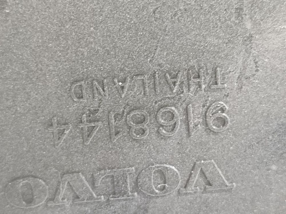 9168144 Volvo V70 1999 Speedometers - Cockpit - Speedo Clocks Instrument - Thumbnail 4