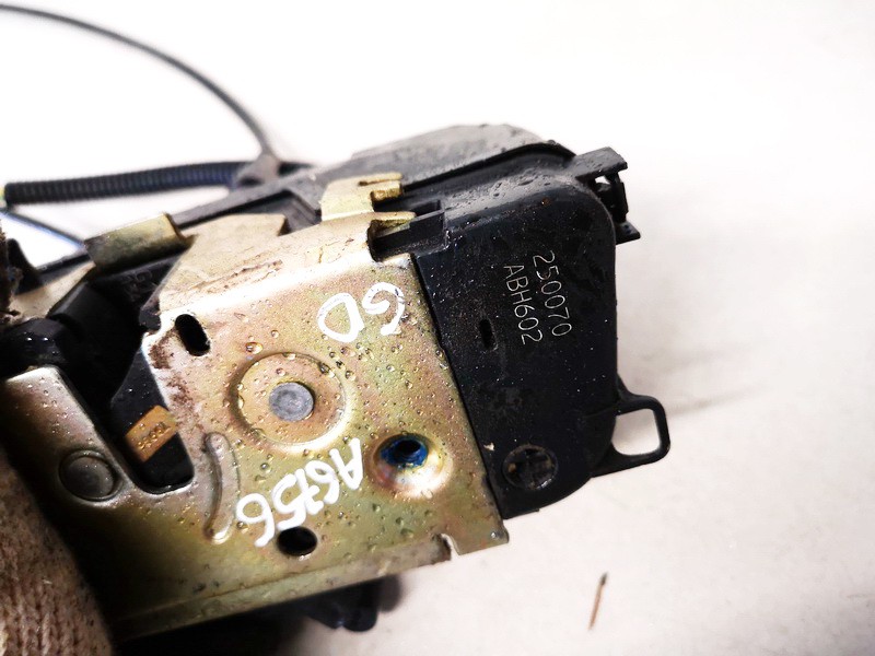 250070 Nissan Primera 2002 Door Lock Mechanism - REAR RIGHT - Thumbnail 2