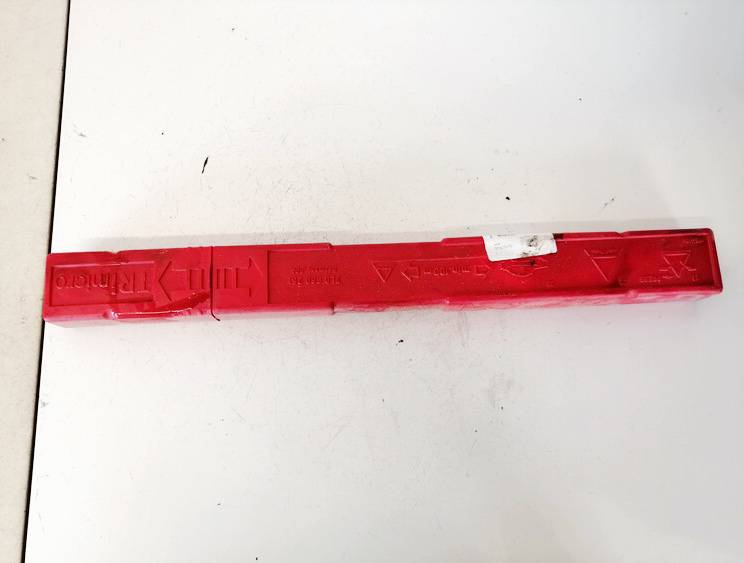 27R030017 Audi Q7 2010 Warning Triangle Integrated into Trunk