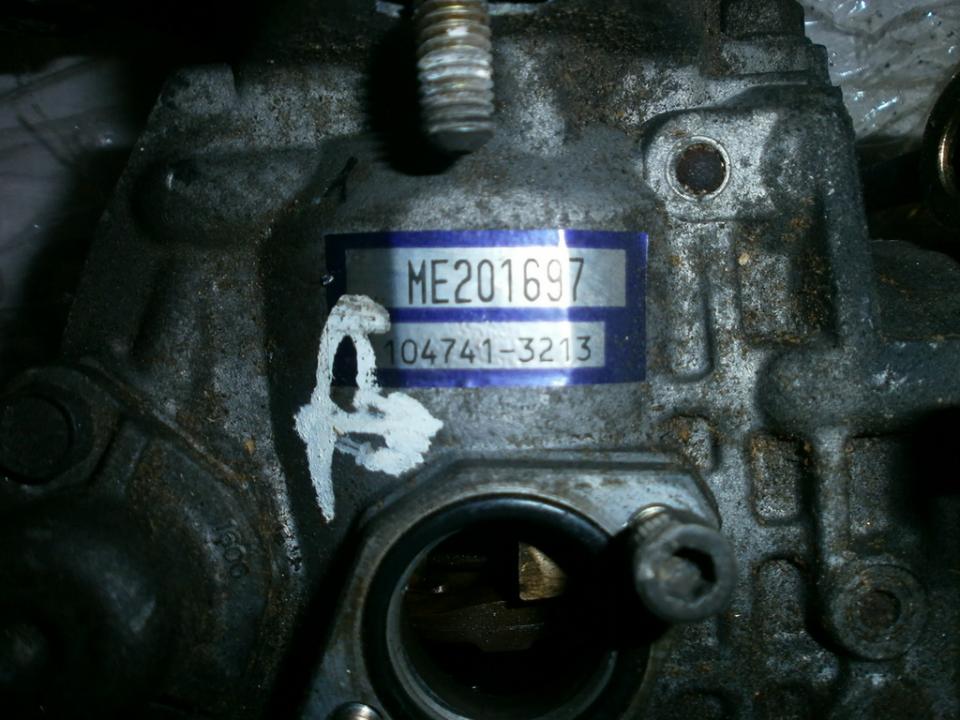 ME201697 1047413213 High Pressure Injection Pump Mitsubishi Pajero 1991