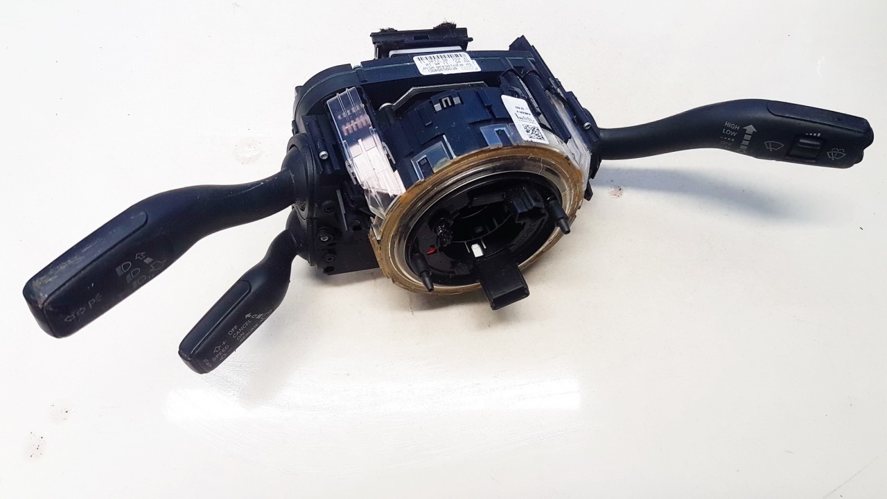 4F0953549D Audi A6 2010 Posukiu, Sviesu ir valytuvu rankeneliu komplektas