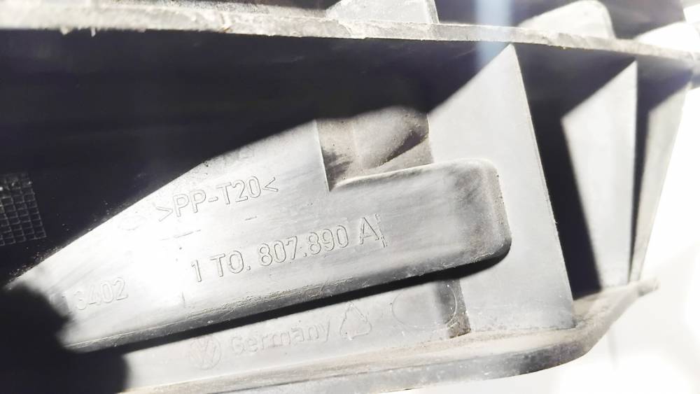 1T0807890A Volkswagen Touran 2004 pare-chocs avant support de montage droite - Thumbnail 3