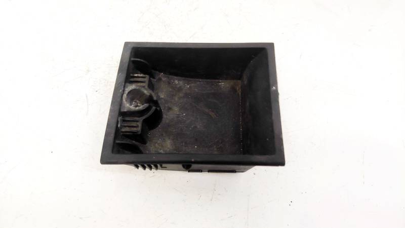 12793326 SAAB 9-3 2004 Popielniczka