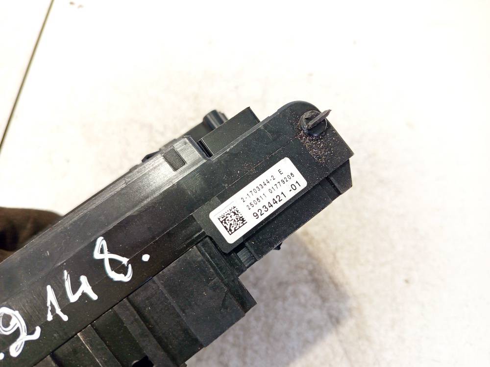 923442101 BMW 5-Series 2010 Fuse box - Thumbnail 3