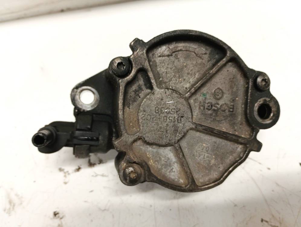 D1562C2 Volvo V50 2005 Brake Vacuum Pump - Thumbnail 3