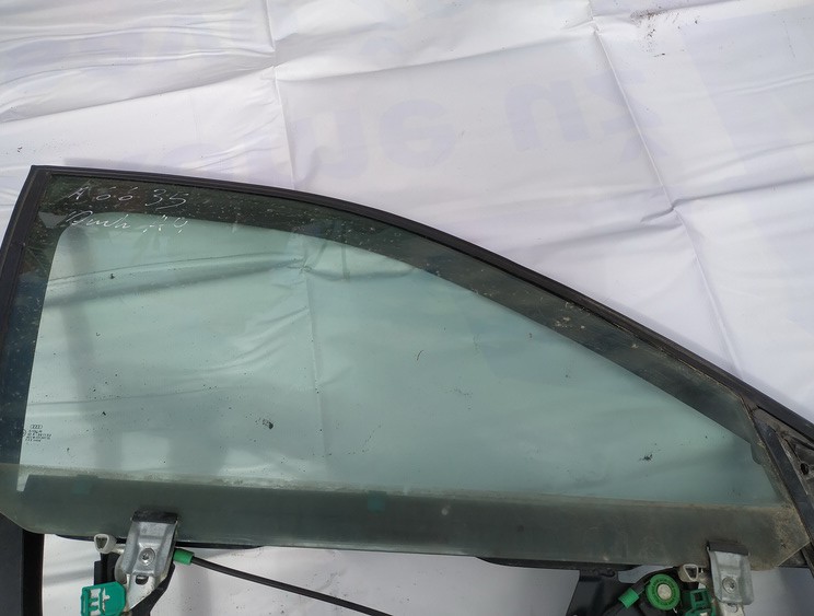 Audi A4 1997 Door-Drop Glass - FRONT RIGHT
