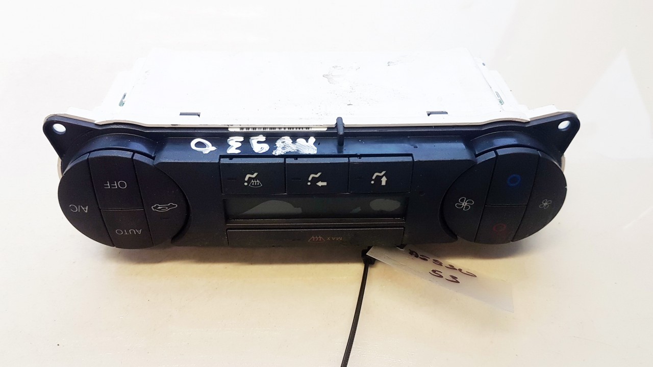 3S7T18C612AH WNJA41863 Climate Control Panel (heater control switches