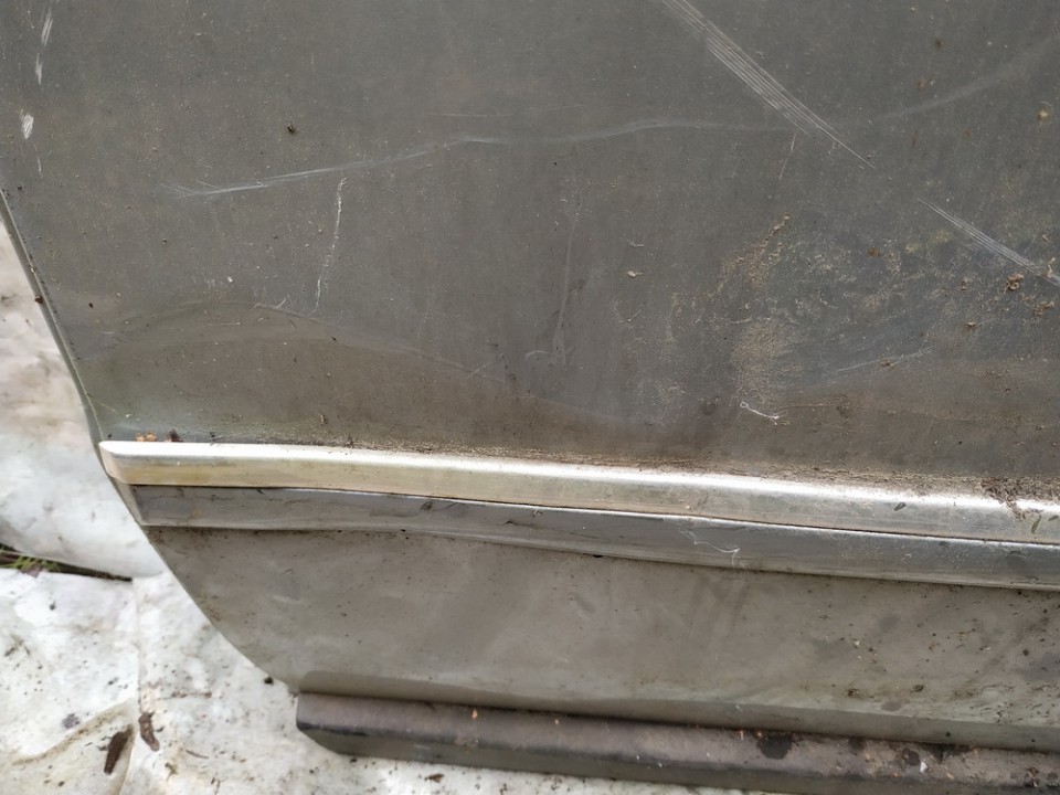 Volkswagen Passat 2003 Zewnętrzna listwa drzwi - TYLNE LEWE - Thumbnail 3