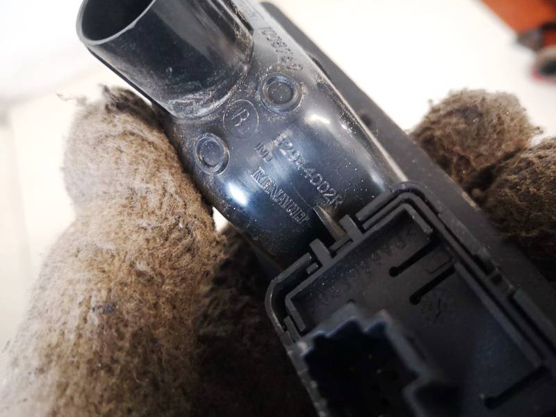 82944002R Renault Laguna 2008 Power window control (Window Regulator-Window Switch) - Thumbnail 3