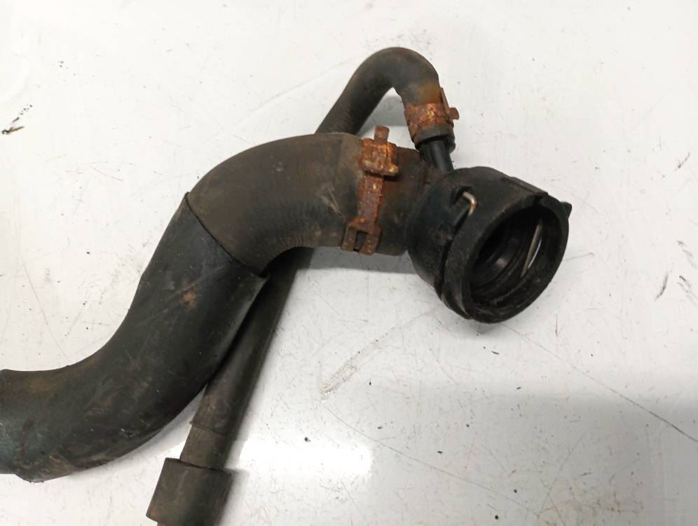 6Q0122291E Skoda Octavia 2005 Vandens slanga - Thumbnail 2