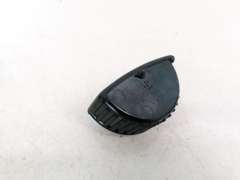 Nissan Terrano 2001 Center Console Ashtray (Ash Tray) - Thumbnail 2