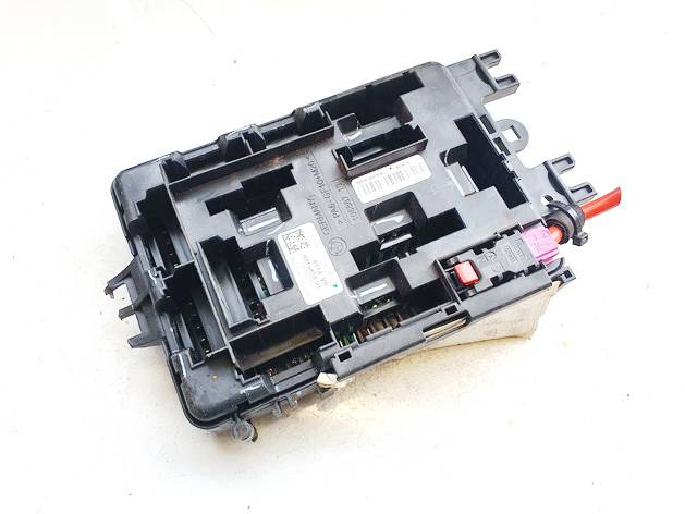 10688710 BMW 3-Series 2015 Fuse box - Thumbnail 3