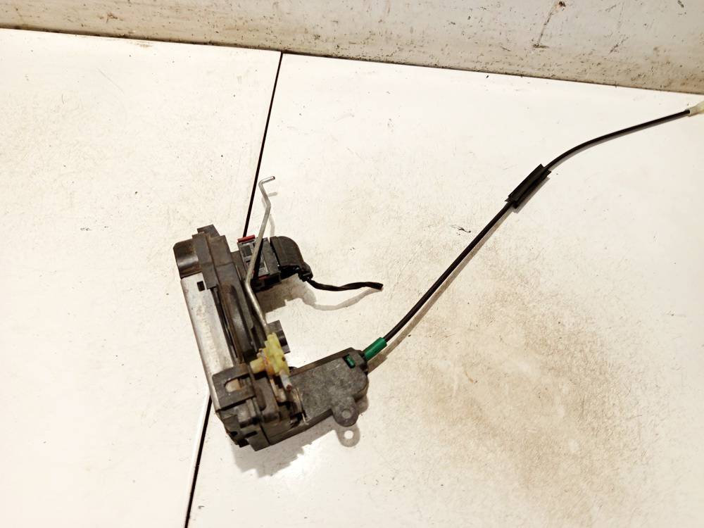 13210749 Opel Astra 2006 Door Lock Mechanism - FRONT RIGHT